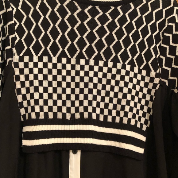 Boutique J Renee Sweater top button flowy dress. - Picture 11 of 12